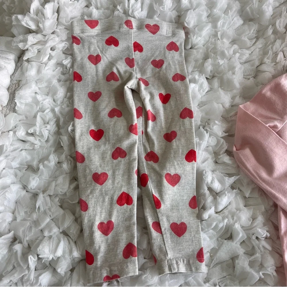Baby‎ 2-Piece Valentine's Heart Hooded Top & Legging Set. SIZE 18 MONTHS